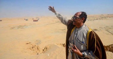 بالصور.. "اليوم السابع" مع شبيه السادات داخل مقر مشروع قناة السويس.. "المنسى": حضرت للاطمئنان على أولادى وفجرنا الصخور فى 6 ساعات.. ويؤكد: كنت شبيها لأحمد زكى ثم محمد منير وتمنيت أن أمتلك ملامح السيسى