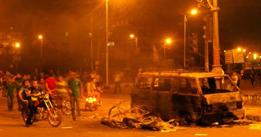 النائب العام يحيل "بديع" و104 إخوانيين لـ"جنايات الإسماعيلية".. النيابة: المرشد كلف عناصر الجماعة بمعاقبة مؤيدى 30 يونيو.. ومجموعات مسلحة خططت لاحتلال المحافظة وقتلوا 3 وأصابوا 81 آخرين