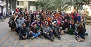 "هنلونها".. حملة لطلاب "فنون جميلة" لتلوين سلم كوبرى أكتوبر