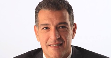 "المنشاوى" يطير إلى أمريكا لحضور انتخابات الاتحاد الدولى للإسكواش