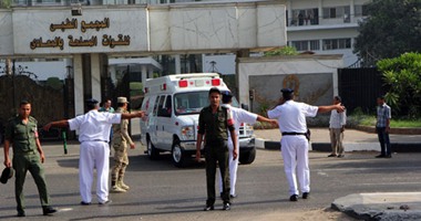 خبراء فى جراحة المسالك والعمود الفقرى بمستشفى المعادى العسكرى