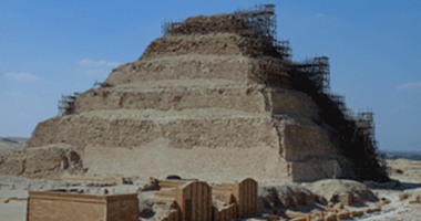 مسئول بشركة ترميم هرم زوسر: انتهاء 60% من الأعمال وفق معايير اليونسكو