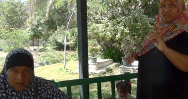 مقابر البهائيين بالبساتين "ممنوع الاقتراب والتصوير".. أنشئت قبل 150 عامًا.. والمناجاة أشهر الطقوس ولا يعترفون بالأربعين.. وأبرز المدافن للفنان حسين بيكار.. والحارسة: لا أعلم هل مهنتى حلال أم حرام