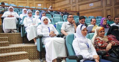 وزير الصحة يعلن بدء الخطة القومية المرحلية لتطوير التمريض