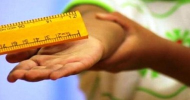 من "هقعدك وسط البنات" لـ "أوضة الفئران".. حكاية عادات سادية أضرت بأجيال الصغار.. نرصد 10 عقوبات قاسية شكلت هاجساً للتلاميذ وحولت المدرسة لـ"بعبع" مخيف.. وأخصائية نفسية: لابد من القضاء على هذه التصرفات