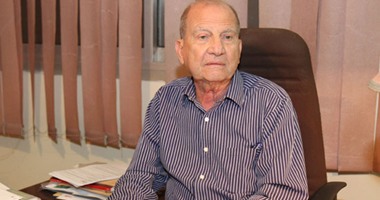 ننشر تفاصيل اجتماع الهيئة العليا للمصرى الديمقرطى.. أبو الغار يتراجع عن استقالته ويمتثل لقرارات الهيئة العليا بعد احتشاد أمانات المحافظات باللافتات..الأعضاء لوحوا باستقالات جماعية حال رحيل رئيس الحزب