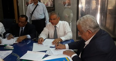 فى اليوم الـ11 لتلقى طلبات الترشح لمجلس النواب..الدقهلية تدخل حلبة الصراع بعد ترشح أسامة الشيخ وتوفيق عكاشة وفؤاد بدراوى..والتحليل الطبى يكشف تعاطى مرشحين "للترامادول" بدمياط.. وهدوء بمحافظات الصعيد