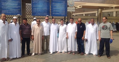 الرئيس التنفيذى لبعثة الحج: استعدادات لعمليات تصعيد الحجاج إلى جبل عرفات..ومدبولى يتفقد مخيمات الجيبسون بورد..استمرار البحث عن الحاجه التائة....إرشادات للحجاج بعدم التدافع والتزاحم على الحافلات منعا حدوث كوارث