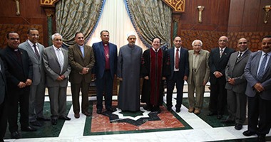 وفد من الكنيسة الإنجيلية يهنئ الإمام الأكبر بعيد الأضحى المبارك