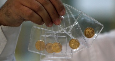 "المالية" تطرح الإصدار الذهبى التذكارى لقناة السويس للبيع