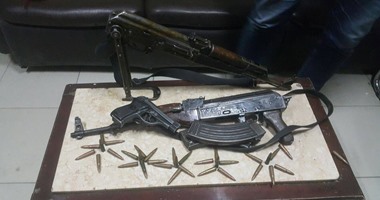 ضبط عامل بحوزته 5 قطع سلاح نارى بدون ترخيص فى المنيا