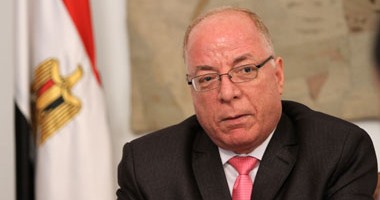 وزير الثقافة يفتتح مهرجان طنطا للشعر ويؤكد أهمية دعم المسارح بالمحافظات