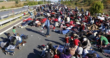 وول ستريت جورنال: تصاعد أزمة اللاجئين تدفع كندا لتسريع توطين 10 آلاف سورى
