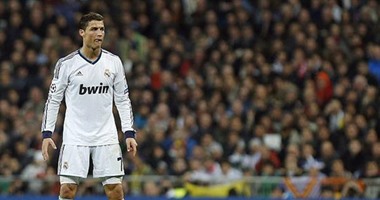 ريال مدريد يهزم برشلونة "13/11" فى ملعب "يورو 2016"