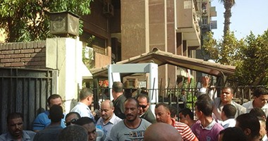 أمن محكمة جنوب الجيزة يمنع الصحفيين من دخول قاعة لجنة الانتخابات