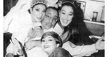 شاهد..صورة تجمع فؤاد المهندس وشيريهان وسناء يونس من كواليس سك على بناتك