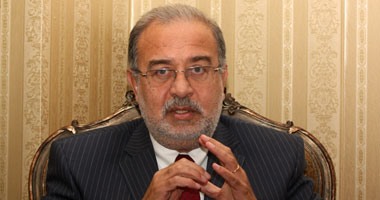 الحكومة تنتهى غداً من مهلة إعداد برنامجها المقرر عرضه على مجلس النواب المقبل.. جذب الاستثمارات المباشرة.. وتحقيق 5.5% معدل نمو.. والتأمين الصحى على المواطنين.. وضبط الأسعار ومكافحة الغلاء أبرز ملامحه