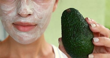 قبل ما يهل العيد.. 3 ماسكات طبيعية لبشرة نضرة ومتوهجة