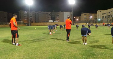 المدير الفنى لنادى أسوان يعلن قائمة فريقه لمواجهة إنبى فى الدورى اليوم