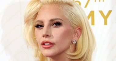 بالصور.. ليدى جاجا بدون "تقاليع" بحفل توزيع جوائز الـEmmys