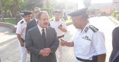 "الداخلية": اقتحام بؤر إجرامية بالمحافظات وضبط 29 قطعة سلاح
