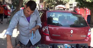 بالفيديو.. بائع متجول للمسئولين: "معايا دبلوم تبريد وتكييف ومش لاقى وظيفة"