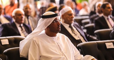 روسيا والإمارات يبحثان التعاون فى قطاع الطاقة والغاز الطبيعى المسال