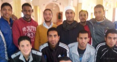 بالصور.. الأهالى يشاركون موظفى الأوقاف فى حملة لنظافة المساجد بكفر الشيخ 