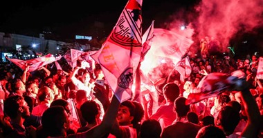 أفراح بيضاء فى الزمالك.. الجماهير تستقبل مرتضى بـ"العو أهو".. وشلل مرورى فى جامعة الدول.. وهتافات للإفراج عن سجناء الوايت نايتس.. واللاعبون يعتذرون عن الحضور بسبب مواجهة النجم فى الكونفدرالية