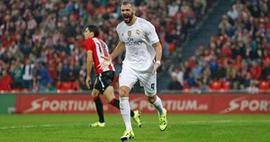 بنزيما يبرئ نفسه بقضية الفيديو الإباحى فى اجتماع مع رئيس ريال مدريد