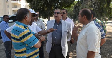 بالصور.. محافظ الإسماعيلية: تغليظ العقوبات على مخالفات إلقاء القمامة