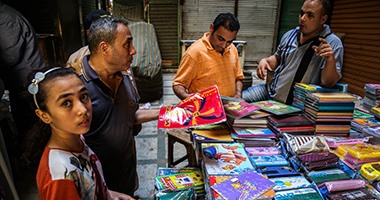 جولة فى “الفجالة”  عاصمة الأدوات المدرسية