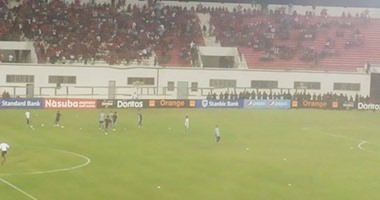 بالصور.. الزمالك يبدأ تدريبات الإحماء استعدادا لنجم الساحلى