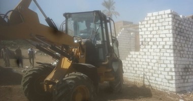 إزالة 200 حالة تعد على الأراضى الزراعية فى 3 مراكز بالمنيا