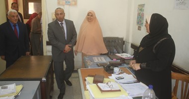 بالصور.. محافظ المنوفية يهنئ موظفى الديوان بالعيد ويطالبهم ببذل الجهد