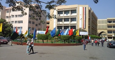 جامعة الزقازيق تجدد تعيين هناء زكريا وكيلا لكلية آداب