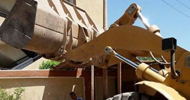 إزالة 85 حالة تعد على أراضى وإشغالات فى بنى سويف وسوهاج