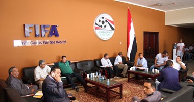 الأندية تُطالب بتغريم "المتخلفين" عن الجمعية العمومية للجبلاية