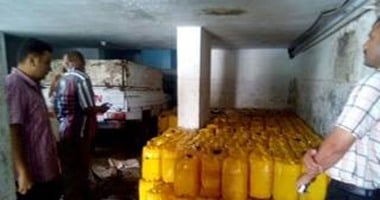 ضبط زيت طعام وسكر مجهول المصدر وتحرير 80 قضية تموينية فى حملة بالمنوفية