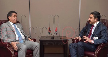 محمد الدايرى يلتقى وزير الخارجية الإماراتى لبحث مستجدات الأوضاع فى ليبيا