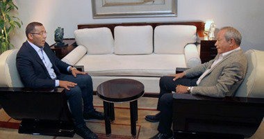 نجيب ساويرس فى حوار مع خالد صلاح بـ"آخر النهار": مستحيل الرئيس يصدق الشائعات اللى بتتقال ضدى.. و"محلب" طيب بس شغال من غير نتيجة.. وأمتلك 3 مليارات ومش لاقى حاجة استثمرها فى مصر.. وخسرت فى الإعلام