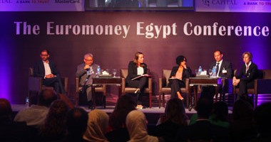 البنك الأوروبى: نسعى لزيادة حجم استثماراتنا بمصر بقطاعى الطاقة والمشروعات الصغيرة
