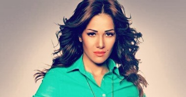 علياء حسنى فنانة متعددة المواهب.. غنت مع نجم الجيل ومهووسة بالموضة