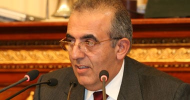 تدريب ألف مفتش صيدلى لضمان سلامة الدواء