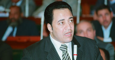 الجلدة يتقدم ببلاغ ضد زكريا عزمى وأحمد عز