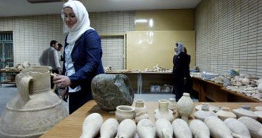 فى العراق..معرض لأعمال الرائدات التشكيليات