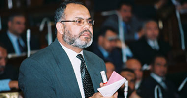 الحسينى ينفى أن تكون زيارته للندن لاختيار النائب الثالث للمرشد 