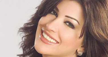 "جومانا" تحب "عمرو موسى"!!