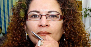 فاطمة ناعوت:"السيسى أثبت من اليوم الأول أنه رجل يفكر خارج الصندوق"