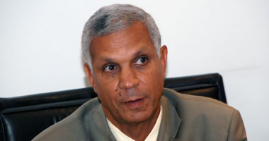 مساعد لوزير الصحة بقطاع الدواء لحل أزمة الدواء بمصر 